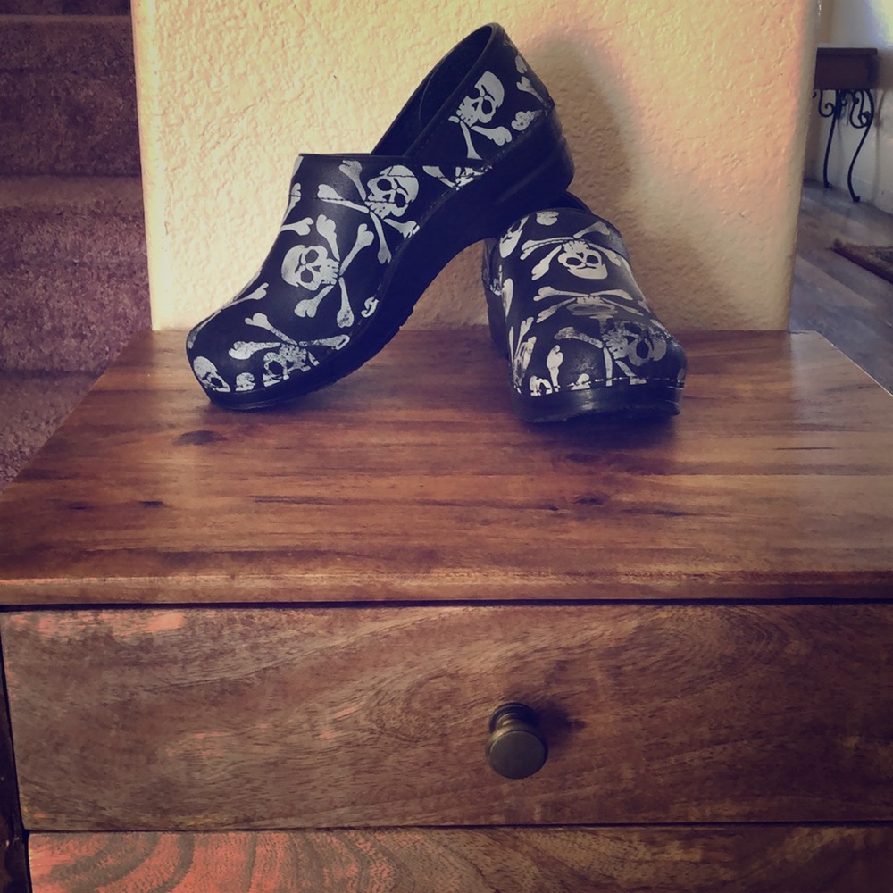 Saints Clogs